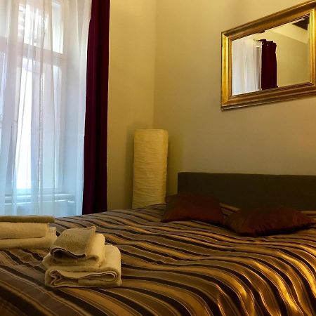 Brno Center Whirlpool Apartment Esterno foto
